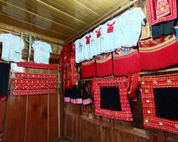 Bảo tồn và phát triển trang phục dân tộc Dao đỏ
