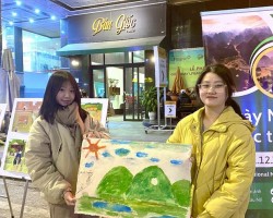 Triển lãm ảnh đẹp về núi trong vùng Công viên địa chất tại Phố đi bộ Kim Đồng