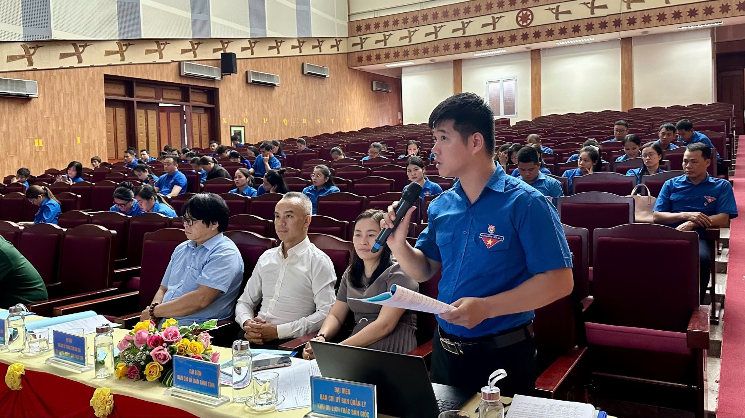 c9f339f7b944331a6a55