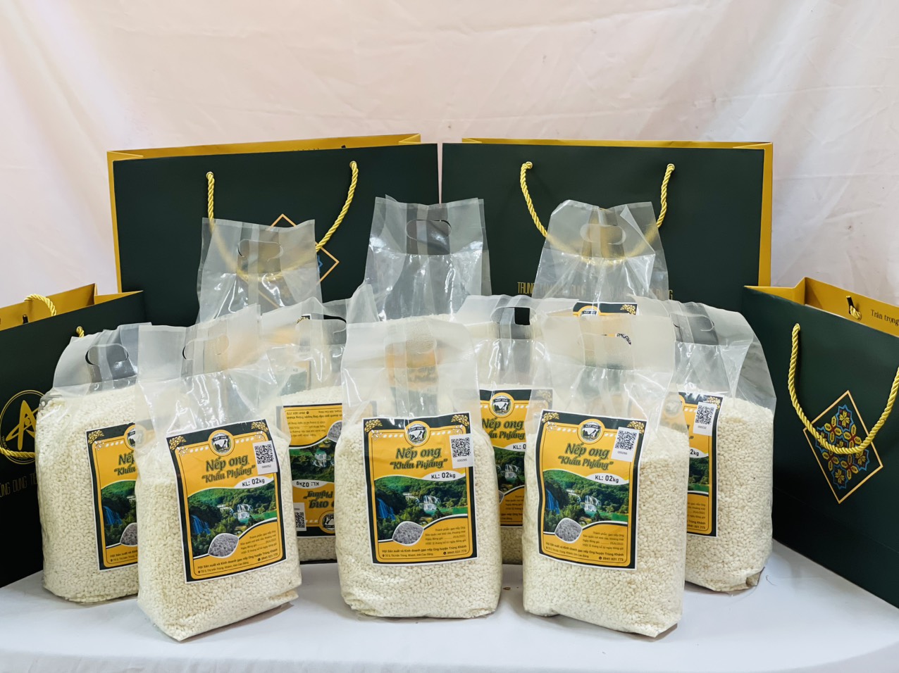 Nguyễn Trang Nếp on g