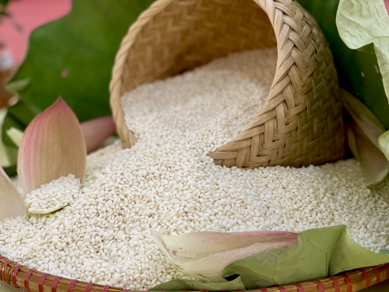 Nguyễn Trang nếp Ong â