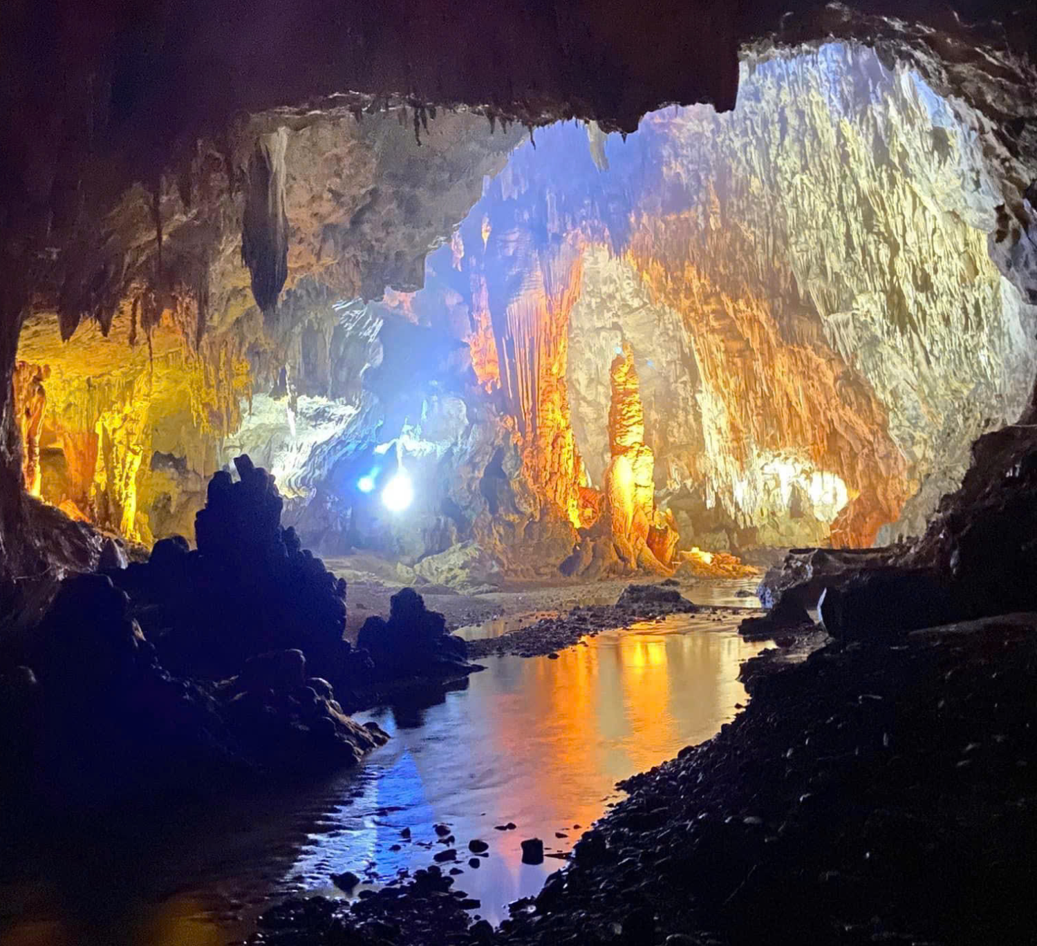 ok Động Ngườm Ngao thu Trang